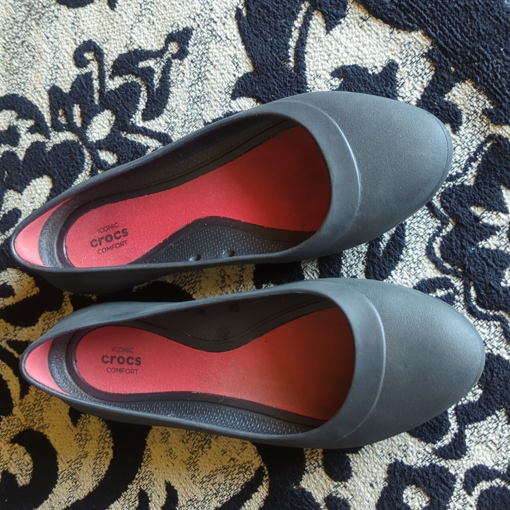 Crocs Ballet style flats. Size Women's 7.